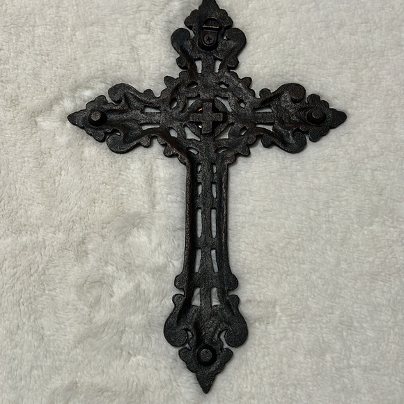 Intricate Decorative Cross - Picture 3 of 8